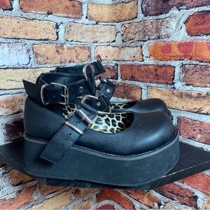 Demonia sprite 02 heart buckle black platform